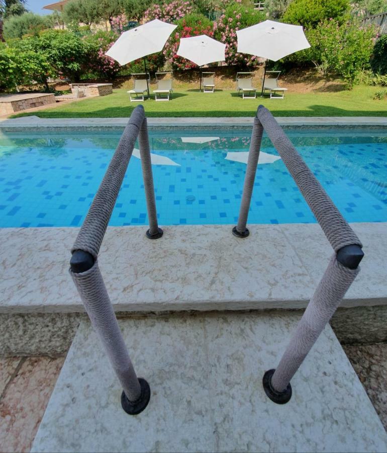 B&B - Relais De Charme La Caminella Сан-Пьетро-ин-Карьяно Экстерьер фото